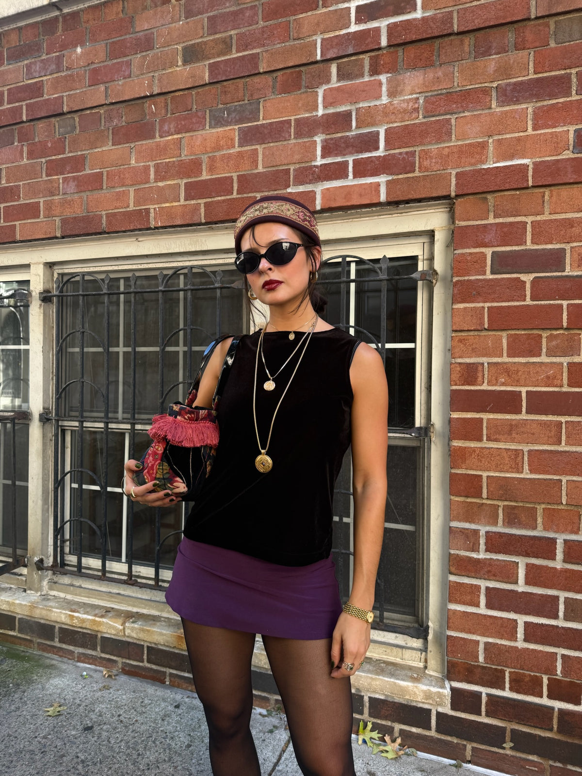 V-cut low rise skort